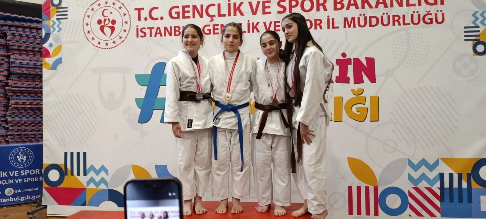 Sporcumuz Betül EDİŞ