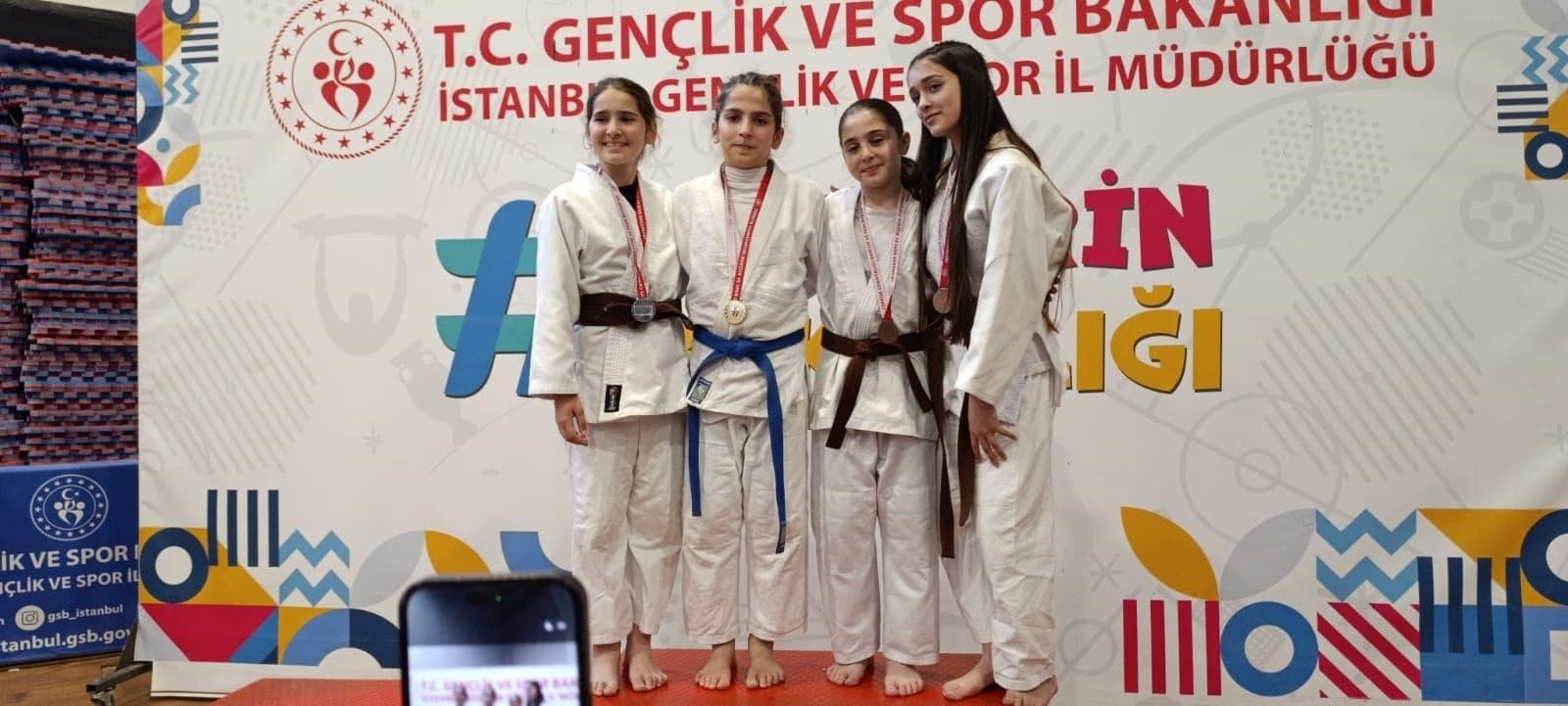 Sporcumuz Betül EDİŞ